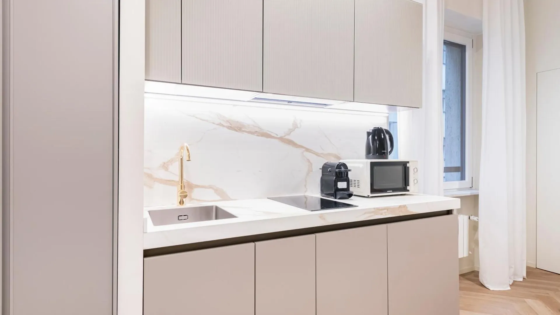 Easylife Apartment Milan Italy